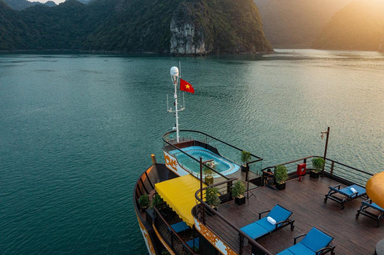Nostalgia Halong Cruise Hotell Ha Long Exteriör bild