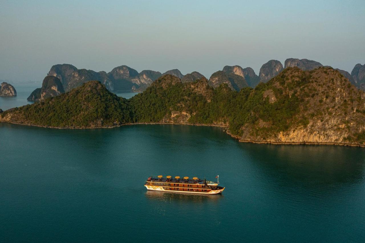 Nostalgia Halong Cruise Hotell Ha Long Exteriör bild