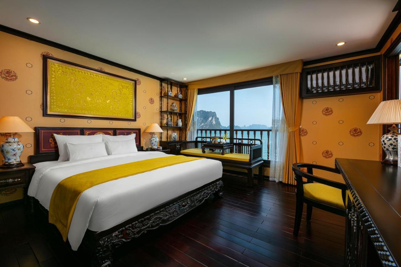 Nostalgia Halong Cruise Hotell Ha Long Exteriör bild