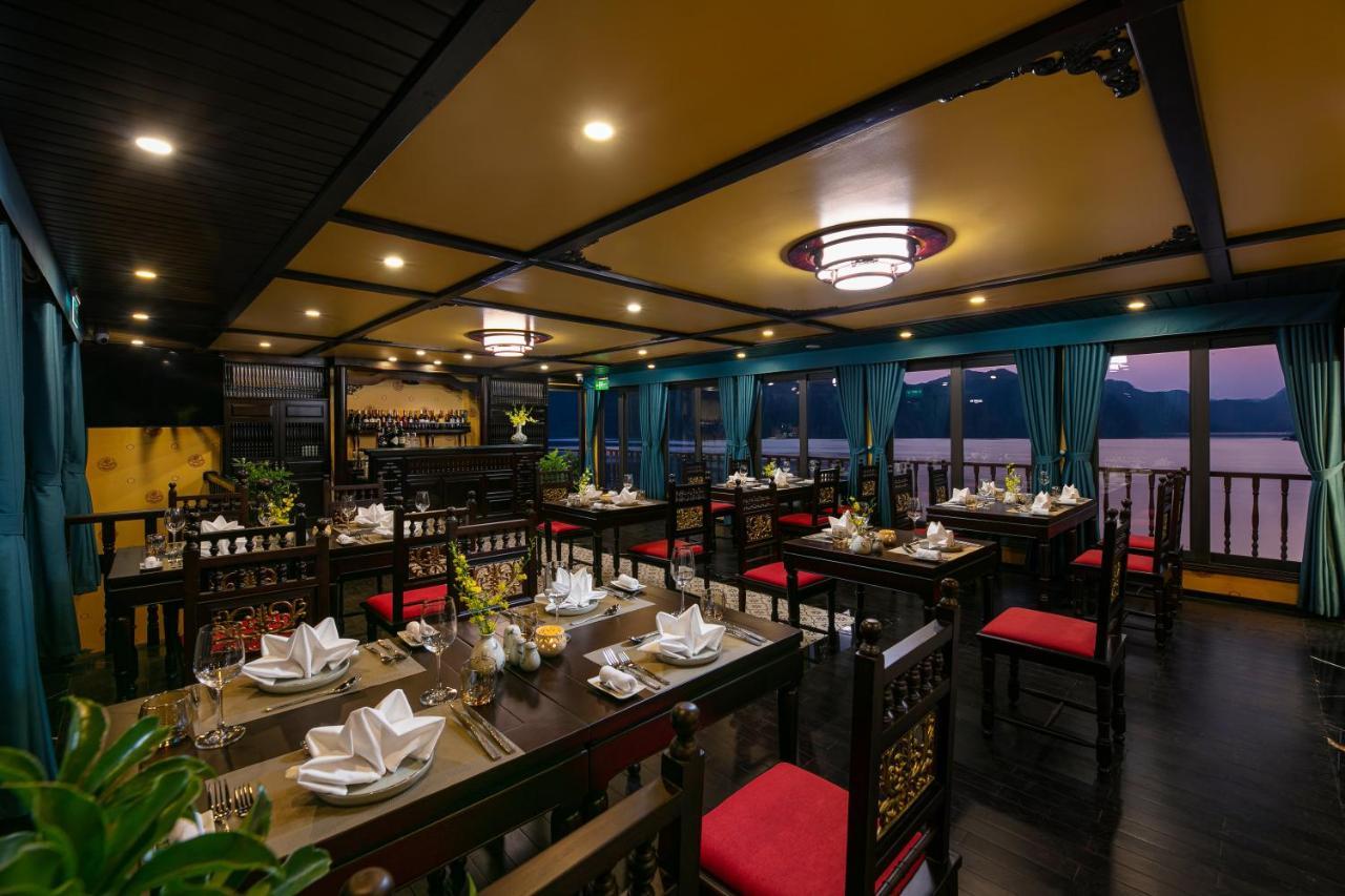 Nostalgia Halong Cruise Hotell Ha Long Exteriör bild